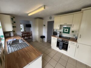 Chalet 3 3 Bedroom Rental The Poplars Cromer (21)